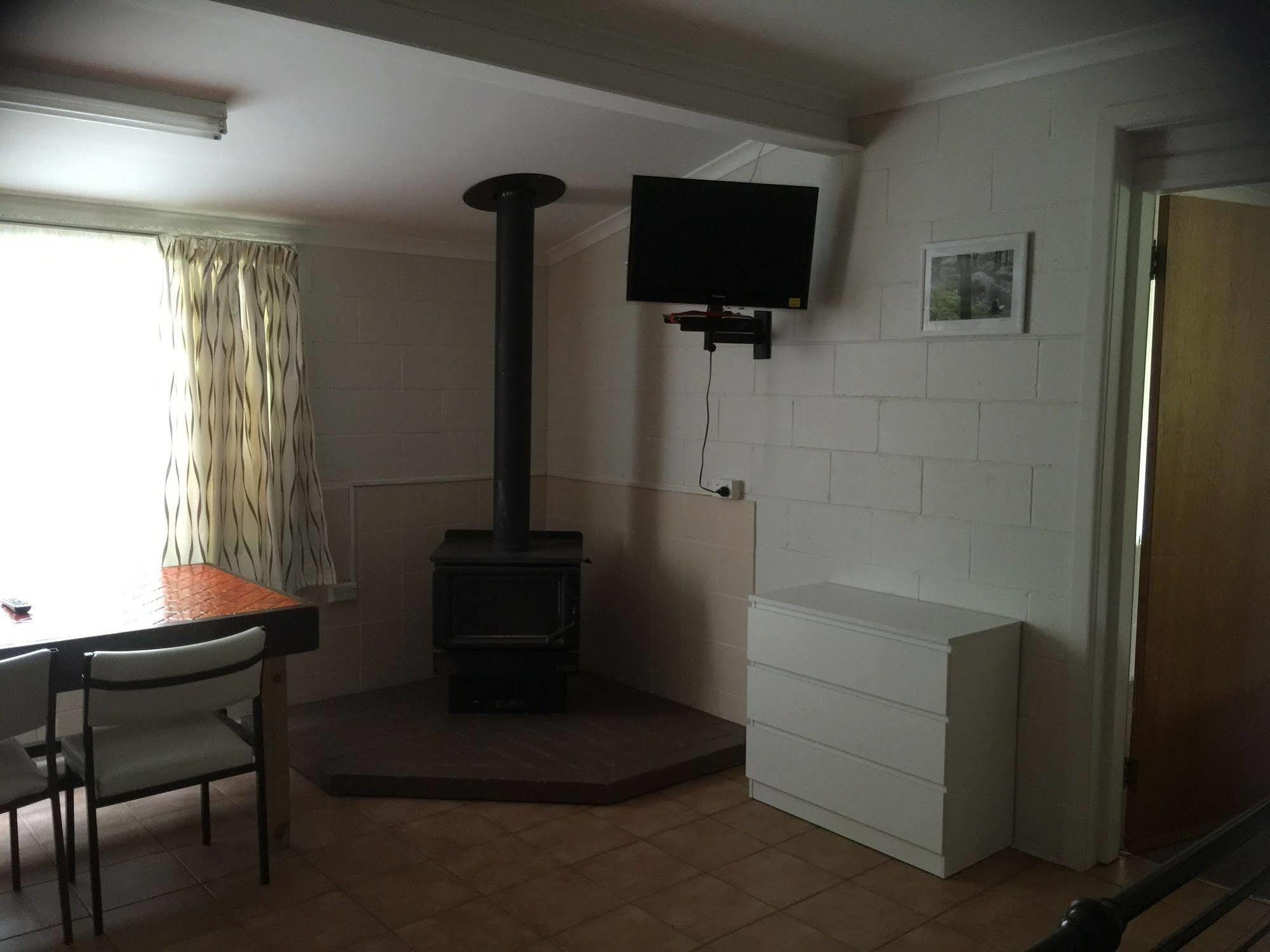 Warrumbungles Mountain Motel Coonabarabran Exterior foto