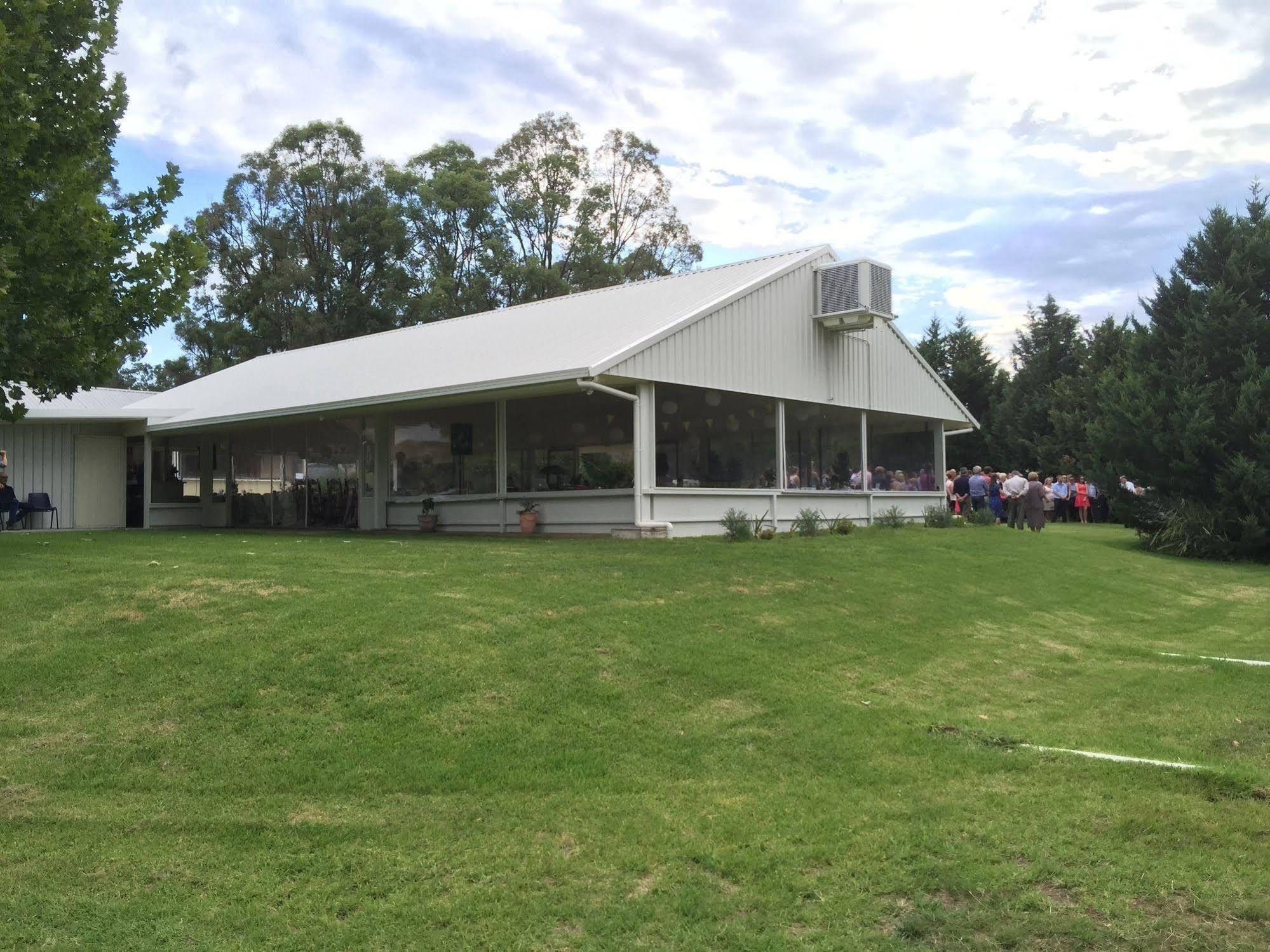 Warrumbungles Mountain Motel Coonabarabran Exterior foto