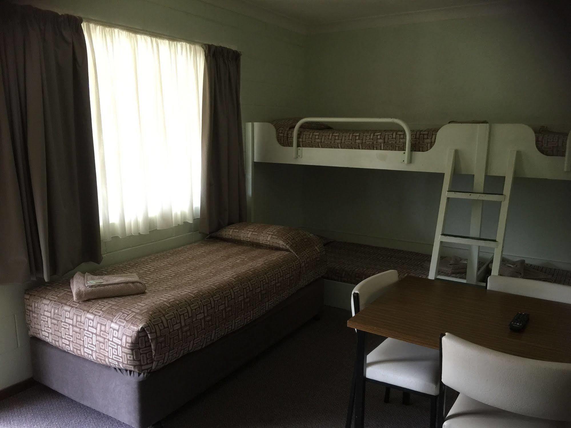Warrumbungles Mountain Motel Coonabarabran Exterior foto